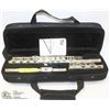 Image 1 : FLUTE AHANHIS MADE IN USA WITH SOFT CASE.