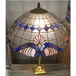TIFFANY STYLE STAINED GLASS LAMP BRASS BASE BLUE &