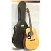 Image 1 : ACOUSTIC GUITAR DENVER LEFTY WITH HARD CASE.
