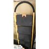 Image 1 : 4 STEP FOLD AWAY LADDER.