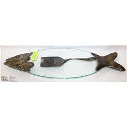 FISH/SALMON SERVING PLATTER - GLASS BODY  SILVER