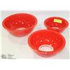 Image 1 : 3PC PYREX RED MIXING BOWL SET