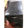 Image 1 : METAL 3 DRAWER FILING CABINET