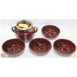 VINTAGE MCCOY BEAN POT & 4 MACREST DAISY DOT