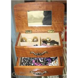 BROWN WOOD 1-DRAWER JEWELLERY BOX