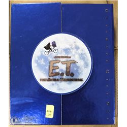 E.T. LTD ED BOOK AND DVD SET