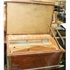 Image 1 : ANTIQUE CARPENTERS TOOL CHEST ON ROLLING CART
