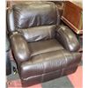 Image 1 : BROWN LEATHER ELECTRIC RECLINING CHAIR (WORKS)