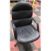 Image 1 : BLACK LEATHERETTE OFFICE CHAIR