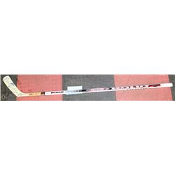 AUTOGRAPHED MONTREAL CANADIANS 2002-03 STICK