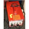 Image 1 : EASIWELD HANDYMAN PORTABLE WELDER 220V