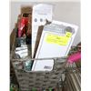 Image 1 : BOX OF WOMENS ITEMS INCL AS SEEN ON TV HAIR