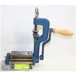 VINTAGE HARI CAST IRON PASTA MAKER