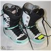 Image 1 : WOMENS THIRTY TWO BRAND SNOWBOARD BOOTS SIZE 9