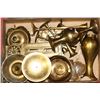 Image 1 : LOT OF VARIOUS BRASS ITEMS
