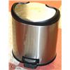 Image 1 : SMALL METALLIC GARBAGE CAN W/ LID & FOOT PEDAL
