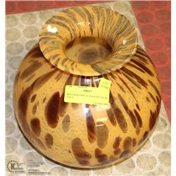 MOUTH BLOWN GLASS VASE FROM ITALY.