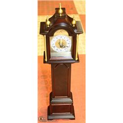 VINTAGE BOMBAY COMPANY BIG BEN CLOCK