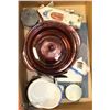 Image 1 : BOX WITH BAKEWARE, COOKIE JAR AND MORE
