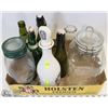 Image 1 : ESTATE FLAT WITH VINTAGE BOTTLES & JARS.