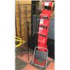 Image 1 : 2 DISPLAY RACKS & STEPPING STOOL.