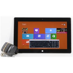 QUAD CORE MICROSOFT SURFACE TABLET W/CHARGER