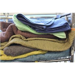 LOT OF MOVING BLANKETS