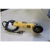 Image 2 : DEWALT ANGLE GRINDER