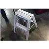 Image 1 : ALUMINUM 2 STEP LADDER