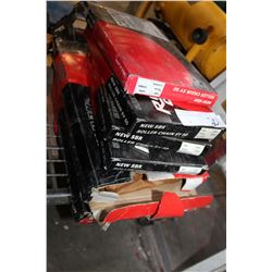 LOT OF ROLLER CHAIN