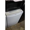 Image 1 : WHITE KENMORE BAR FRIDGE