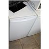 Image 1 : WHITE KENMORE BAR FRIDGE