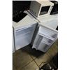 Image 2 : WHITE KENMORE BAR FRIDGE