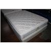 Image 1 : SIMMONS BEAUTYREST HOTEL EXCELLENCE QUEENSIZE PILLOWTOP MATTRESS WITH BOX SPRING