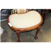 Image 1 : KIDNEY SHAPED ANTIQUE STOOL