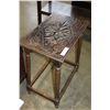 Image 2 : CARVED ANTIQUE OAK SIDE TABLE