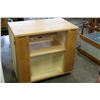 Image 3 : MAPLE ROLLING CABINET
