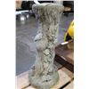 Image 2 : CONCRETE CANDLE STAND
