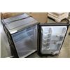 Image 2 : STAINLESS DANBY BAR FRIDGE