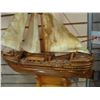 Image 2 : HARD CARVED WOOD BOAT AND MODEL SHIP