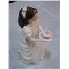 Image 2 : ROYAL DOULTON FIGURE BIRTHDAY GIRL HN3423