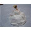 Image 2 : ROYAL DOULTON FIGURE JOANNE HN3422