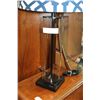 Image 2 : GLASS AND METAL TABLE LAMP
