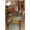 Image 4 : WALNUT DINING TABLE WITH LEAF AND SIX CHAIRS