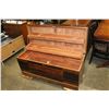 Image 3 : LANE WATERFALL CHEST