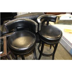 SET OF FOUR HOME ELEGANCE BLACK LEATHER WITH NAILHEAD SWIVEL BAR HEIGHT BARSTOOLS RETAIL $249 EA