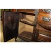 Image 7 : EDWARDIAN WALNUT CARVED SIDEBOARD WITH GALLERY