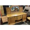 Image 1 : ANTIQUE OAK QUEEN ANNE LEG SIDEBOARD WITH MIRROR BACK GALLERY