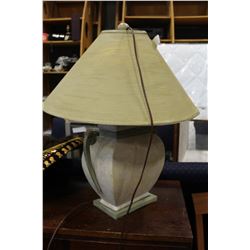 POTTERY TABLE LAMP