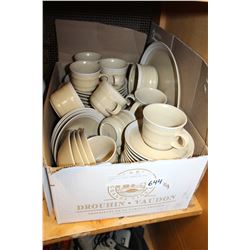 MIKASA 12 PIECE DINNER AND MUG SET